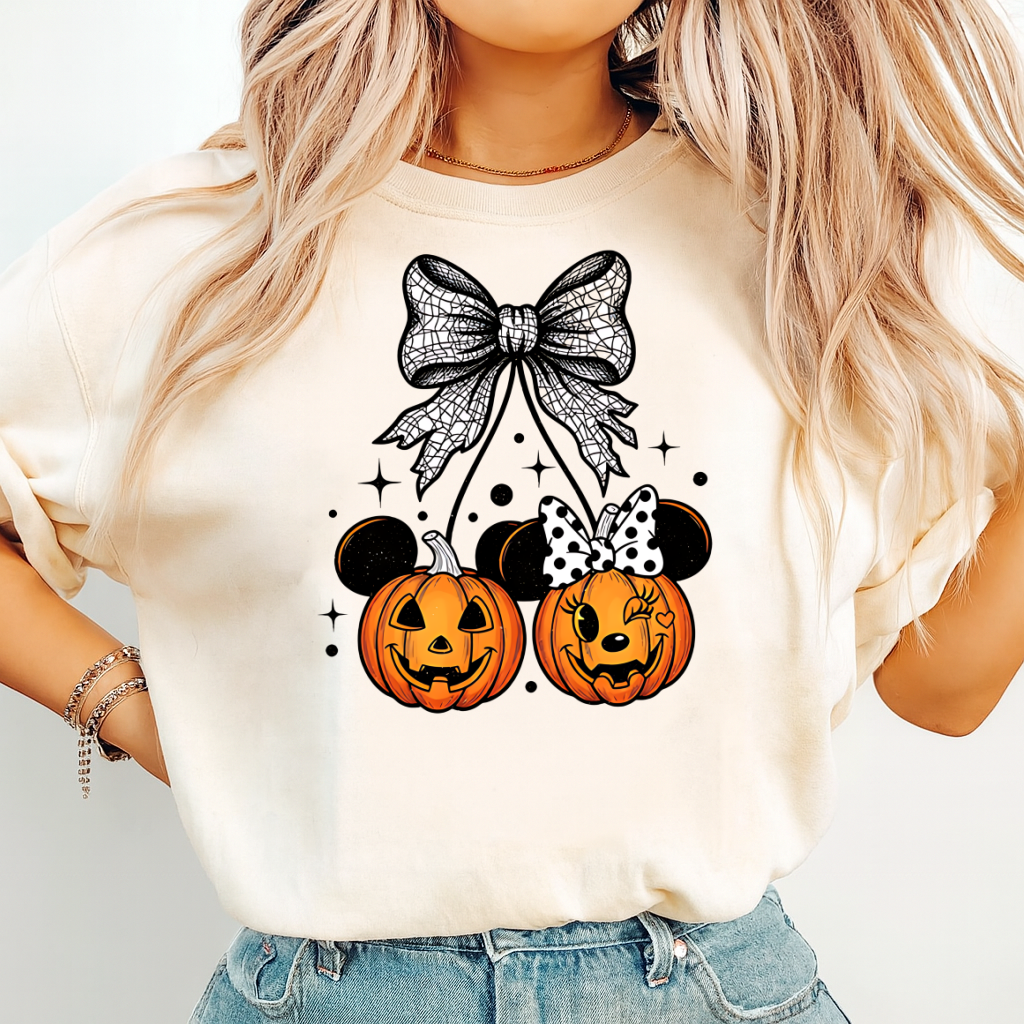 T-Shirt Hoody Crewneck Mick & Min Pumpkin Tee – Halloween Jack-O’-Lantern Bow Design