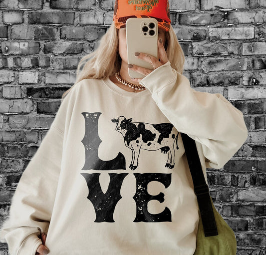 T-Shirt Or Sweatshirt Country Rustic Cow LOVE