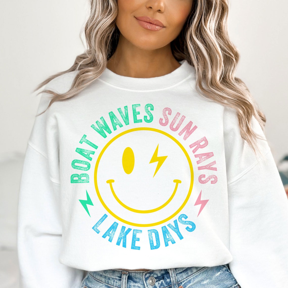 T-Shirt or Sweatshirt Summer Boat Waves Sun Rays Lake Days #2