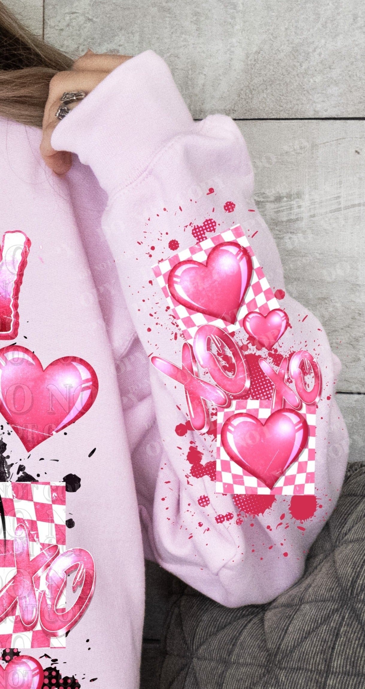 Sweatshirt Or T-Shirt Valentines Don't Play Games Heart Sleeve offered .