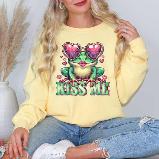 Easter Frog Kiss Me T-Shirt or Sweatshirt .