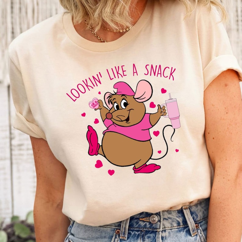 T-Shirt Or Sweatshirt Valentines Gus Gus Looking w/ Sleeve offered .