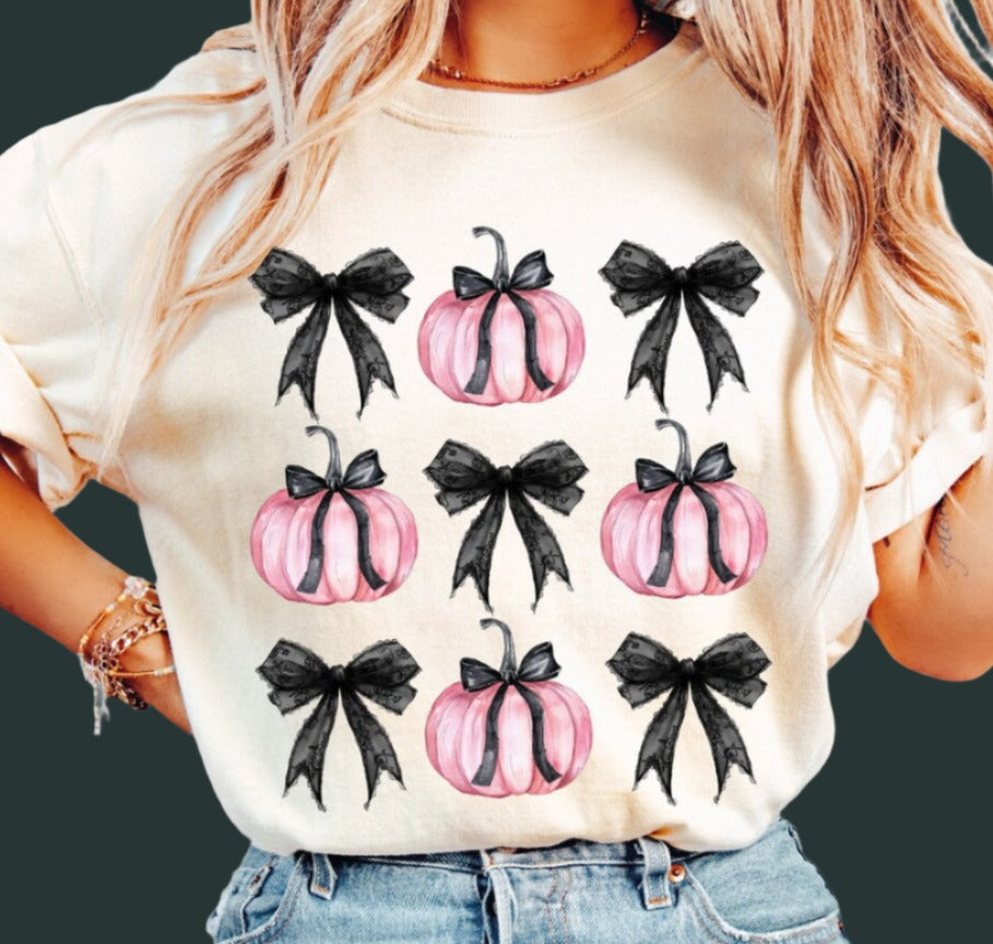 T-Shirt Or Sweatshirt  Fall  Halloween Pink Pumpkins & Bows