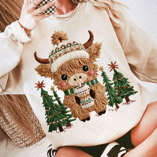 Latch Hook Yarn Crochet Highland Cow – Cute Winter Bull – Cozy Christmas Animal