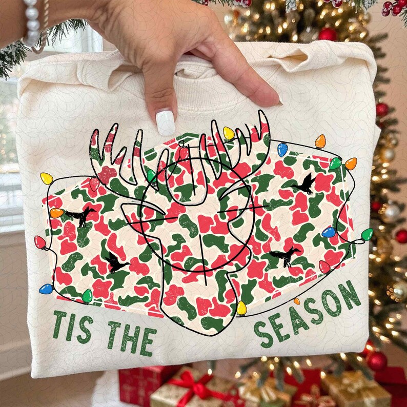 Deer Hunting Christmas Camo – Tis The Season – Merry and Bright Holiday Deer Head Design DTF transfer