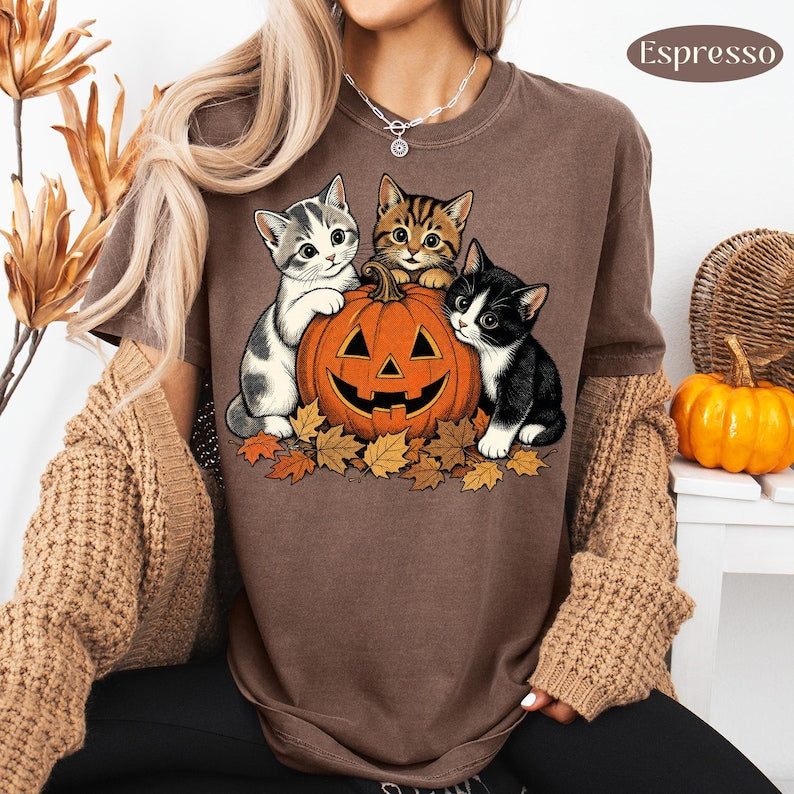 Halloween Kittens – Cute Cats Pumpkin – Vintage Kitten Jack O Lantern Design garment preview