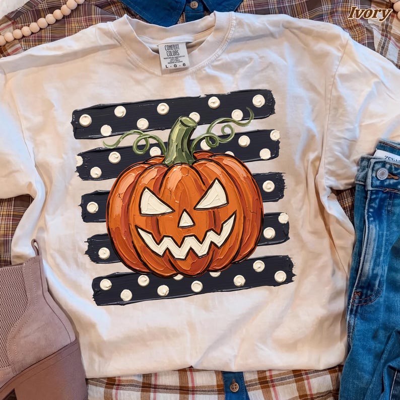 Halloween Design – Pumpkin Face – Jack O Lantern garment preview