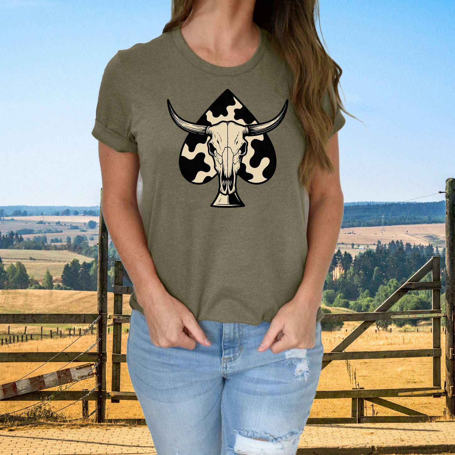 T-Shirt Sweatshirt Crewneck Western Spade Skull – Cow Print Bull Head Country Graphic