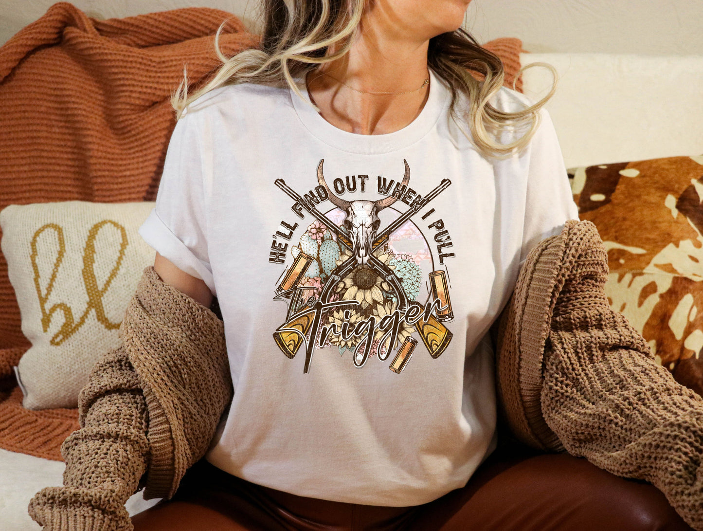 T-Shirt or Sweatshirt Country Vintage style Wait To I pull The Trigger