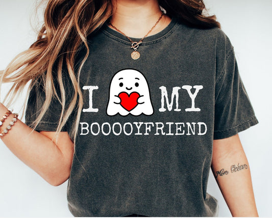 T-Shirt Or Sweatshirt  Fall Halloween My BOOOOYFRIEND .