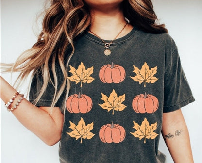 T-Shirt Or Sweatshirt Pumpkin and Leaves .