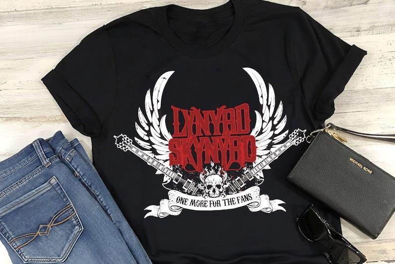 T-Shirt or Sweatshirt Vintage Lynyrd Skynyrd .