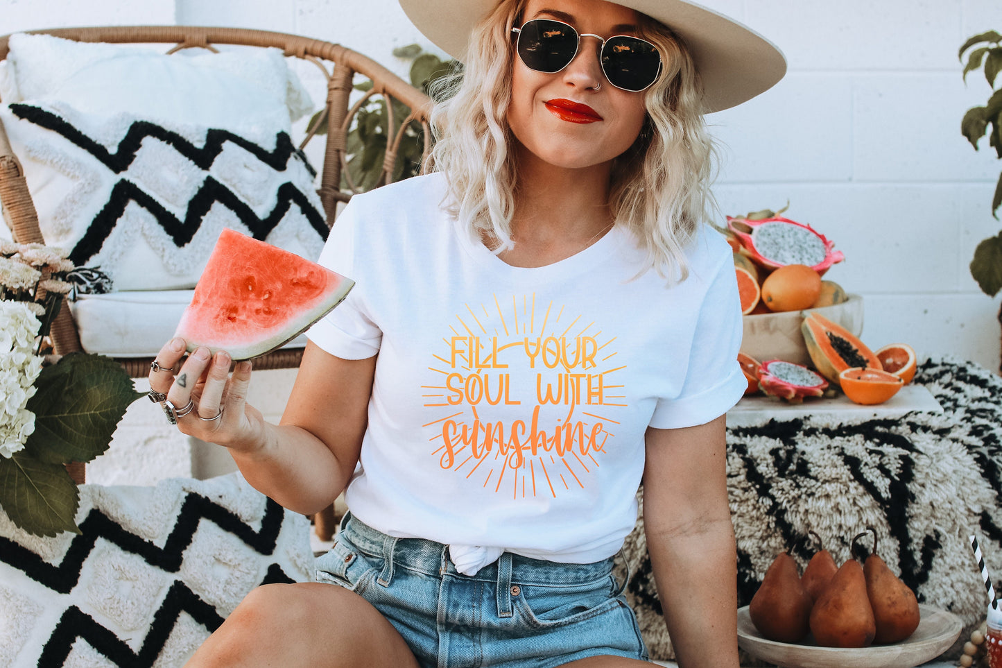 Retro Sunshine Hiking Camping Travel Womens T-ShirtRetro Sunshine Hiking Camping Travel Womens T-Shirt .